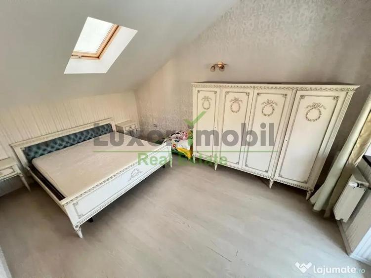 Casă cu 8 camere cu Teren 800 Mp în Bucium