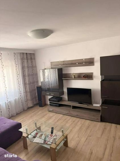 Apartament cu 3 camere, mobilat în Vitan