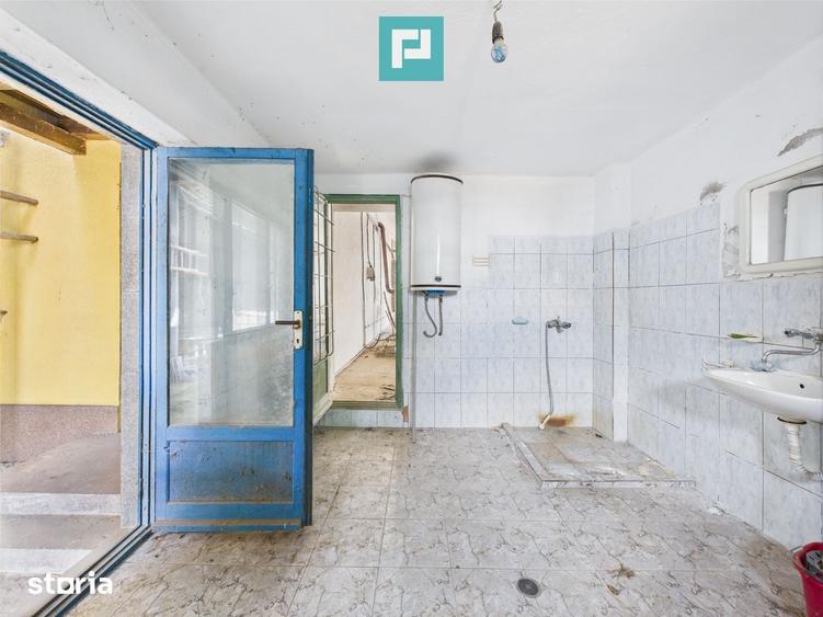 Casă cu 4 camere cu Teren 1510 Mp în Cenad