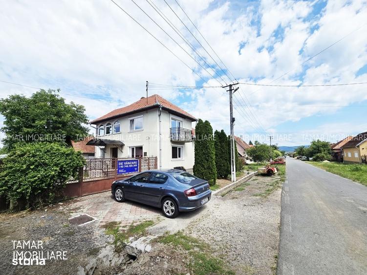 Casă cu 4 camere în Bonțești