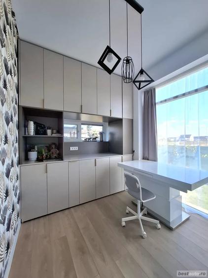 Casă cu 5 camere cu Teren 300 Mp în Gulia