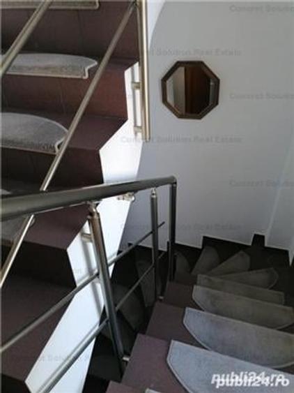 Casă cu 6 camere cu Teren 80 Mp în Central