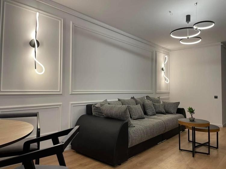 Apartament cu 3 camere, mobilat în Zorilor
