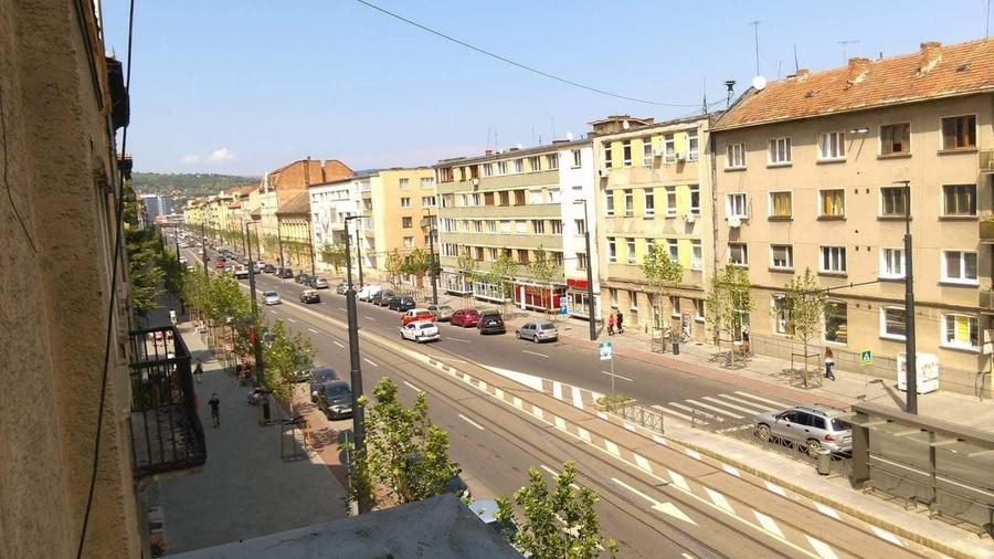 Garsonieră decomandată în Horea