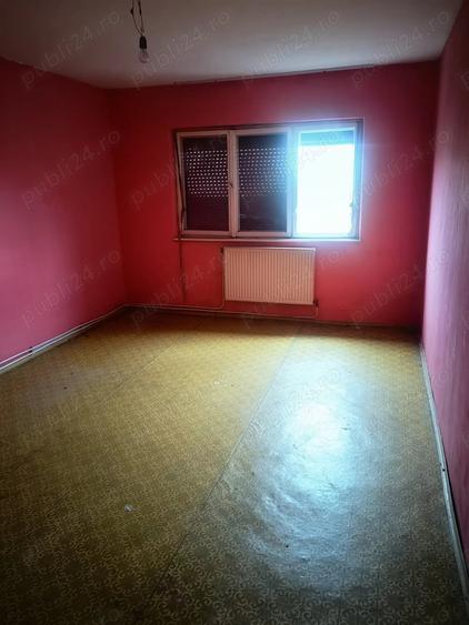 Apartament cu 2 camere decomandat în Republicii