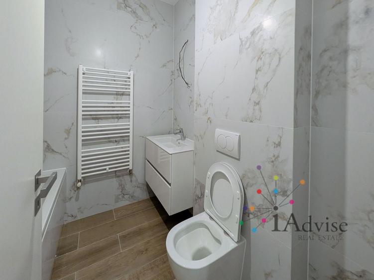 Apartament cu 2 camere decomandat în Tractorul