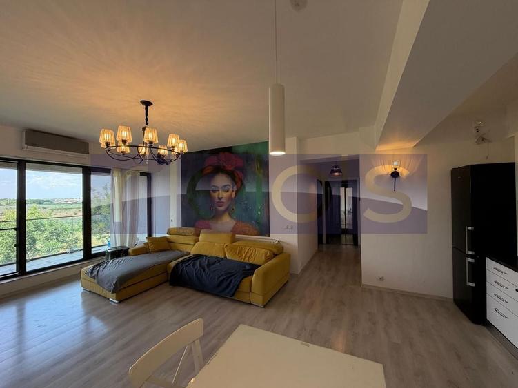 Apartament cu 3 camere decomandat, mobilat în Central