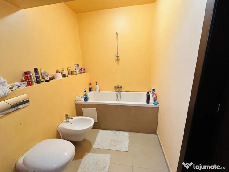Casă cu 5 camere cu Teren 330 Mp în Chiajna