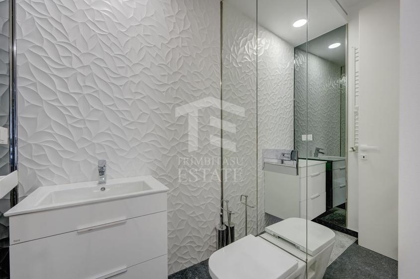 Apartament cu 4 camere semidecomandat, mobilat în Barbu Văcărescu