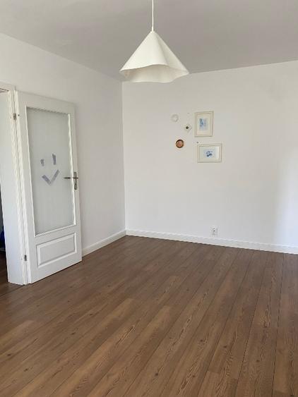 Apartament cu 4 camere semidecomandat, mobilat în Lujerului