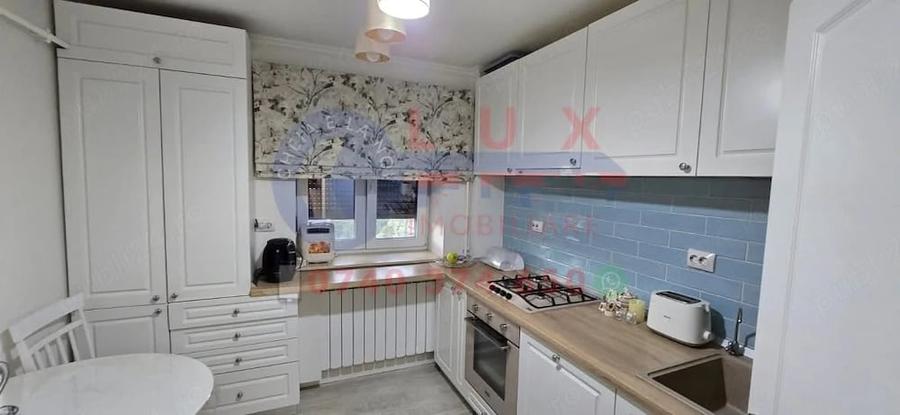 Apartament cu 3 camere decomandat în Ultracentral
