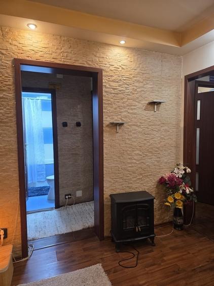 Apartament cu 2 camere decomandat în Drumul Taberei