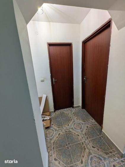 Apartament cu 2 camere semidecomandat în Calea București