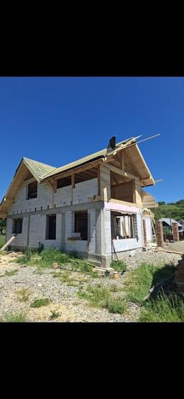 Casă cu 4 camere în Măgoaja