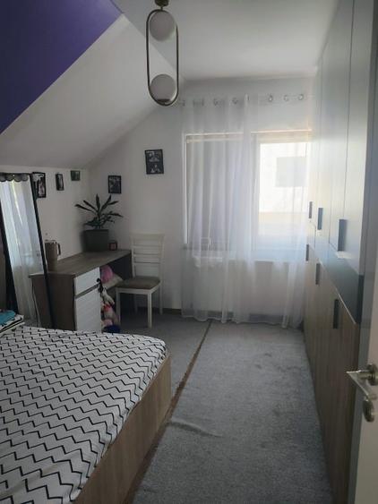 Casă individuală cu 4 camere cu Garaj în Brestei