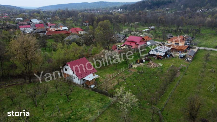 Casă cu 2 camere cu Teren 1596 Mp în Mușătești