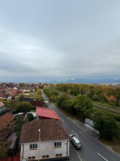 Apartament cu 2 camere semidecomandat în Craiter