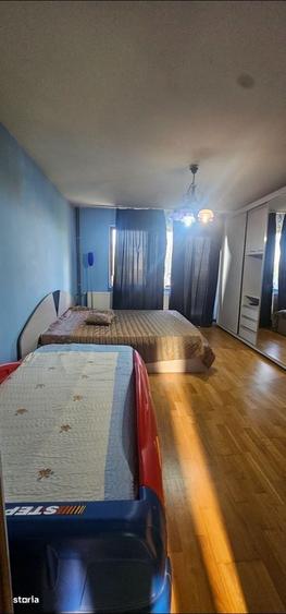 Casă cu 4 camere cu Teren 1000 Mp în Central