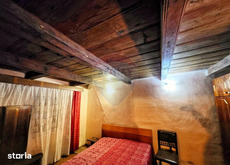 Casă cu 4 camere cu Teren 10486 Mp în Ohaba Lungă