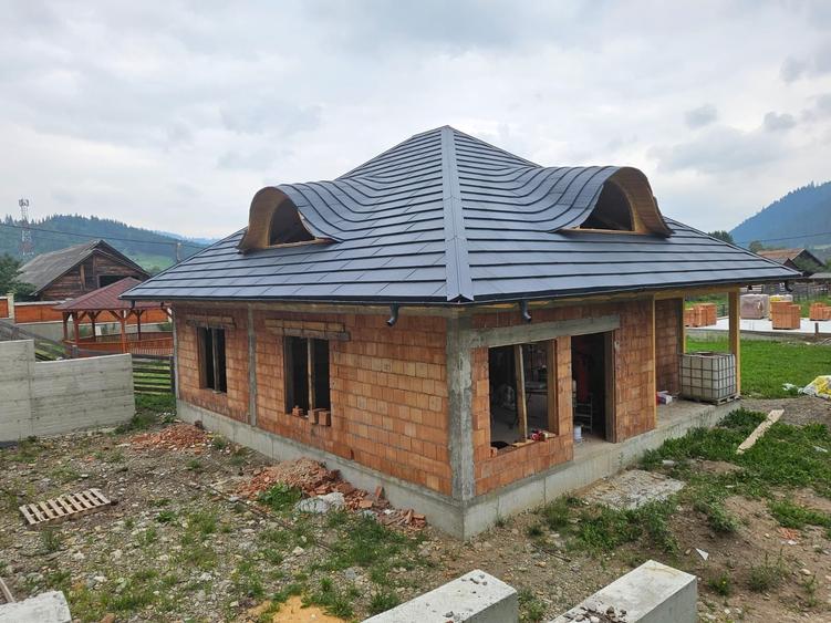 Casă individuală cu 3 camere cu Teren 714 Mp în Câmpulung Moldovenesc