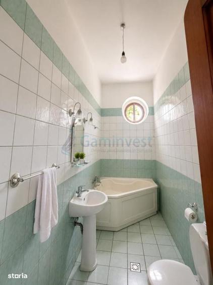 Spațiu comercial, în Ultracentral