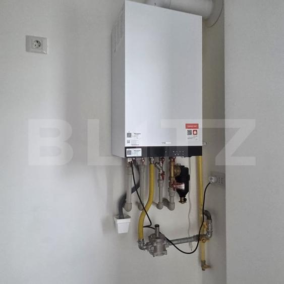 Apartament cu 3 camere semidecomandat în Micro 17