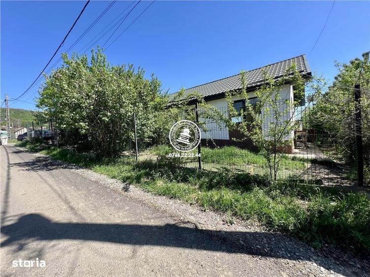 Casă cu 3 camere în Pietrăria