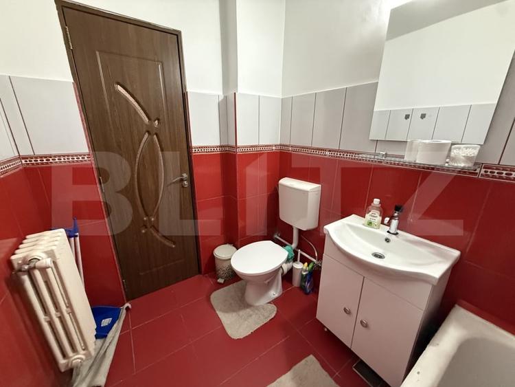 Apartament cu 2 camere decomandat, mobilat în Nicolina
