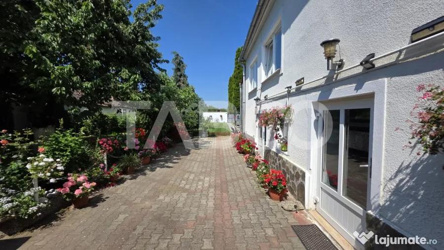 Casă cu 4 camere cu Teren 3150 Mp în Petrești