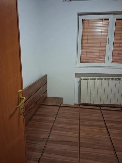 Apartament cu 2 camere decomandat în Berceni