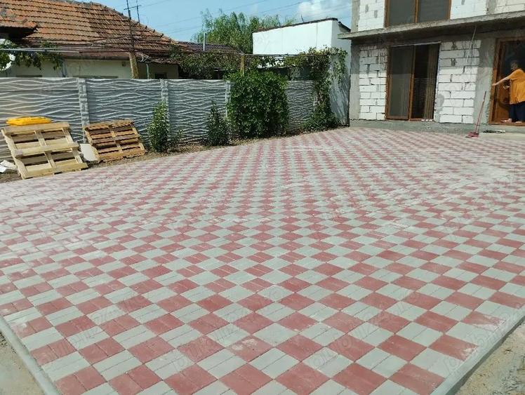 Casă cu 3 camere cu Teren 165 Mp în Albești