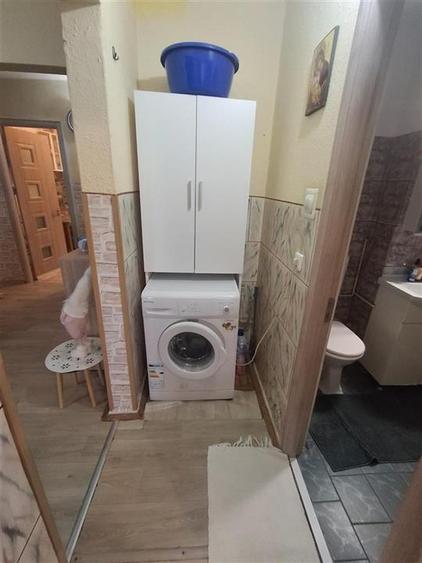 Apartament cu 3 camere decomandat, mobilat în Valea Aurie