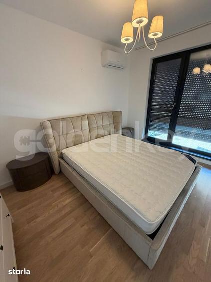 Casă cu 5 camere cu Garaj în Titan