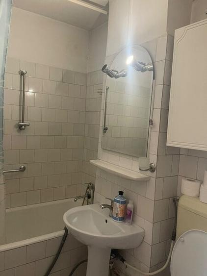 Apartament cu 2 camere decomandat în P-ța Dorobanți