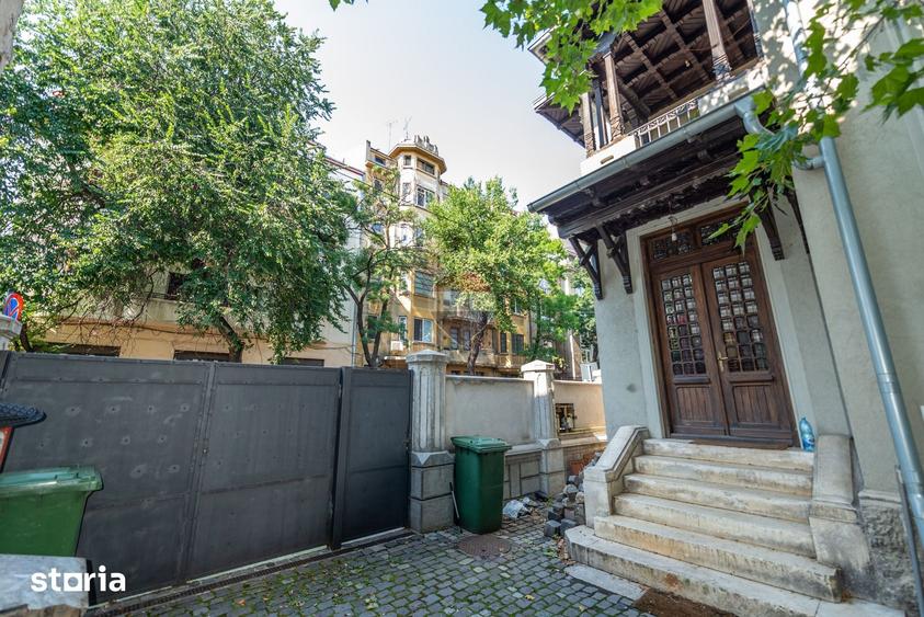 Casă cu Teren 250 Mp în Gara de Nord