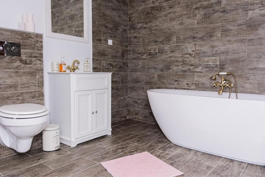 Apartament cu 3 camere decomandat în Ultracentral