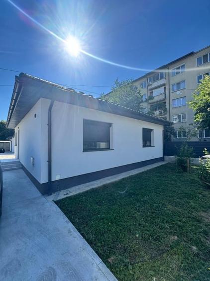 Casă individuală cu 2 camere cu Canalizare în Săsar