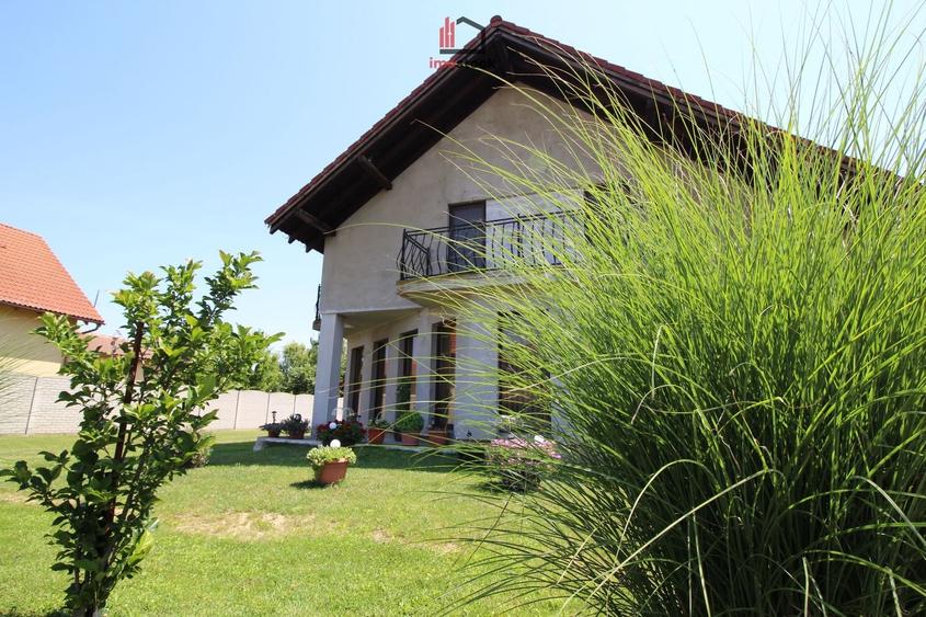 Casă individuală cu 3 camere cu Canalizare în Șag