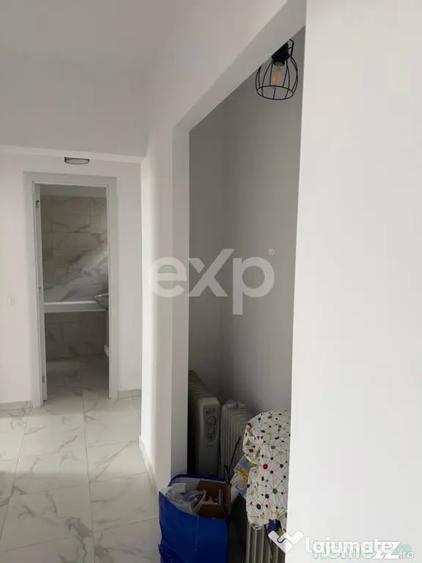 Apartament cu 4 camere decomandat în Tineretului