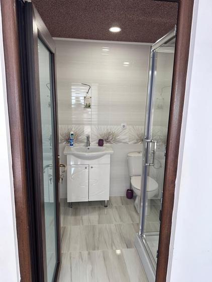 Apartament cu 3 camere în Florești