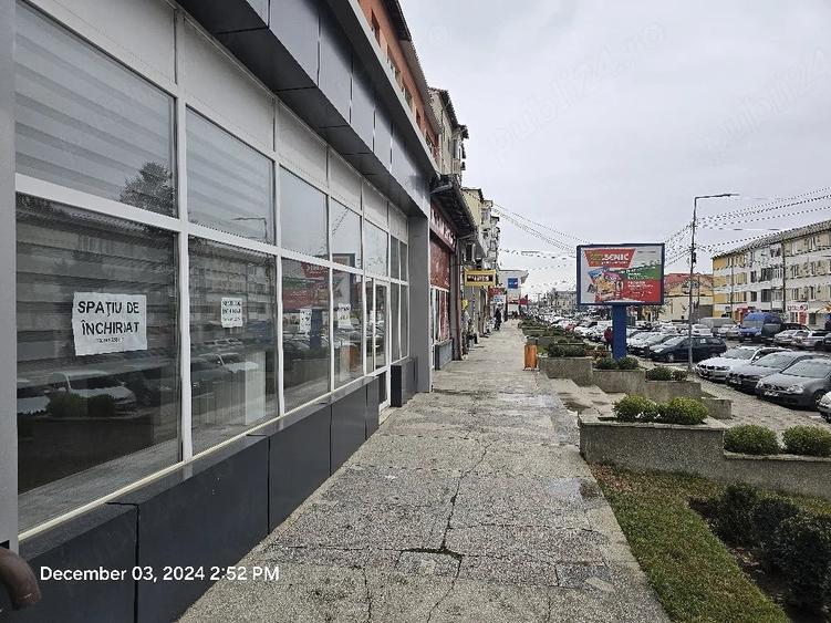 Spațiu comercial, de 120 mp, în Central
