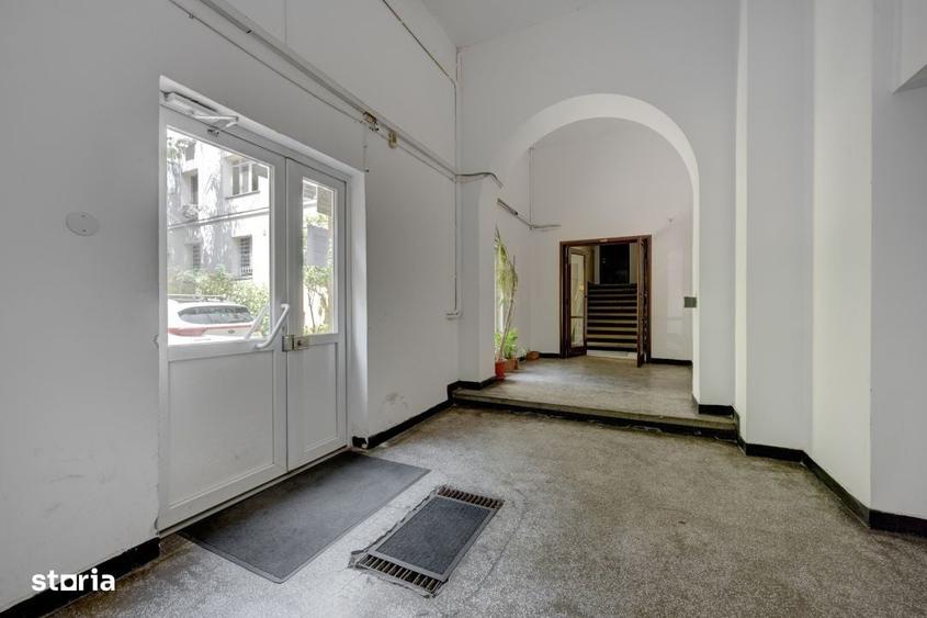 Apartament cu 2 camere decomandat în Basarabia