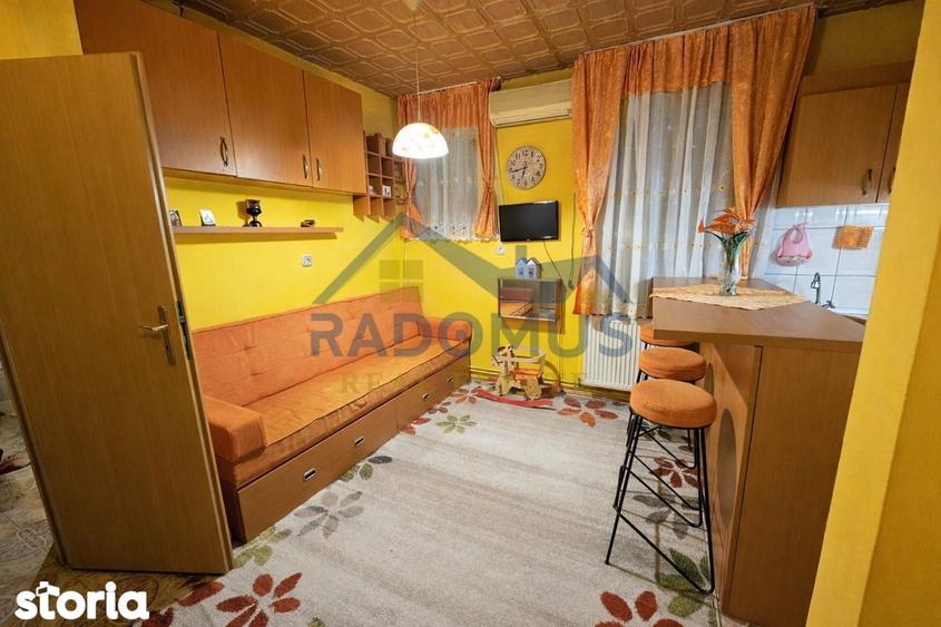 Apartament cu 3 camere, mobilat în Central