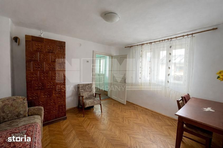 Casă cu 4 camere cu Teren 2350 Mp în Central
