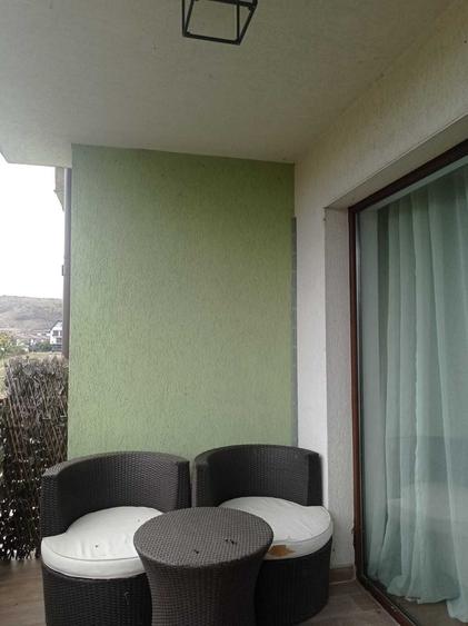 Apartament cu 2 camere semidecomandat în Florești
