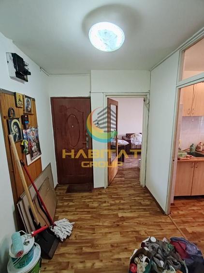 Apartament cu 3 camere decomandat în Dristor