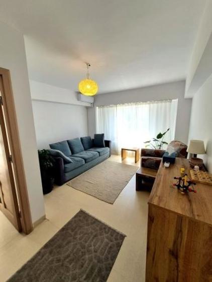 Apartament cu 4 camere decomandat, mobilat în Unirii