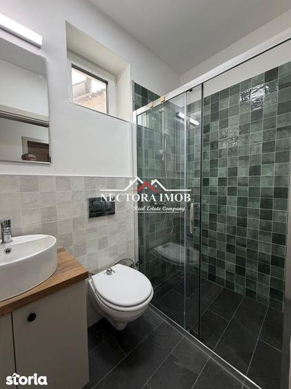 Casă cu 5 camere cu Teren 500 Mp în Sântandrei