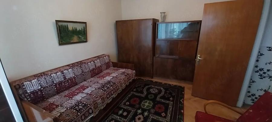 Apartament cu 2 camere semidecomandat în Centrul Civic