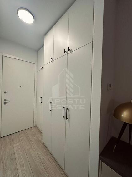 Apartament cu 3 camere decomandat în Aeroport